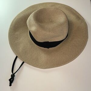 Solar escape crushable wide brim sun hat